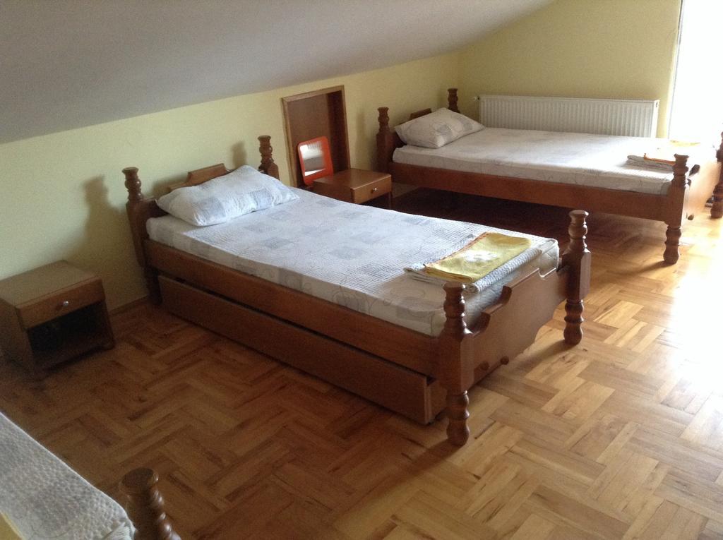 Pansion Velickovic Leilighet Niska Banja Rom bilde